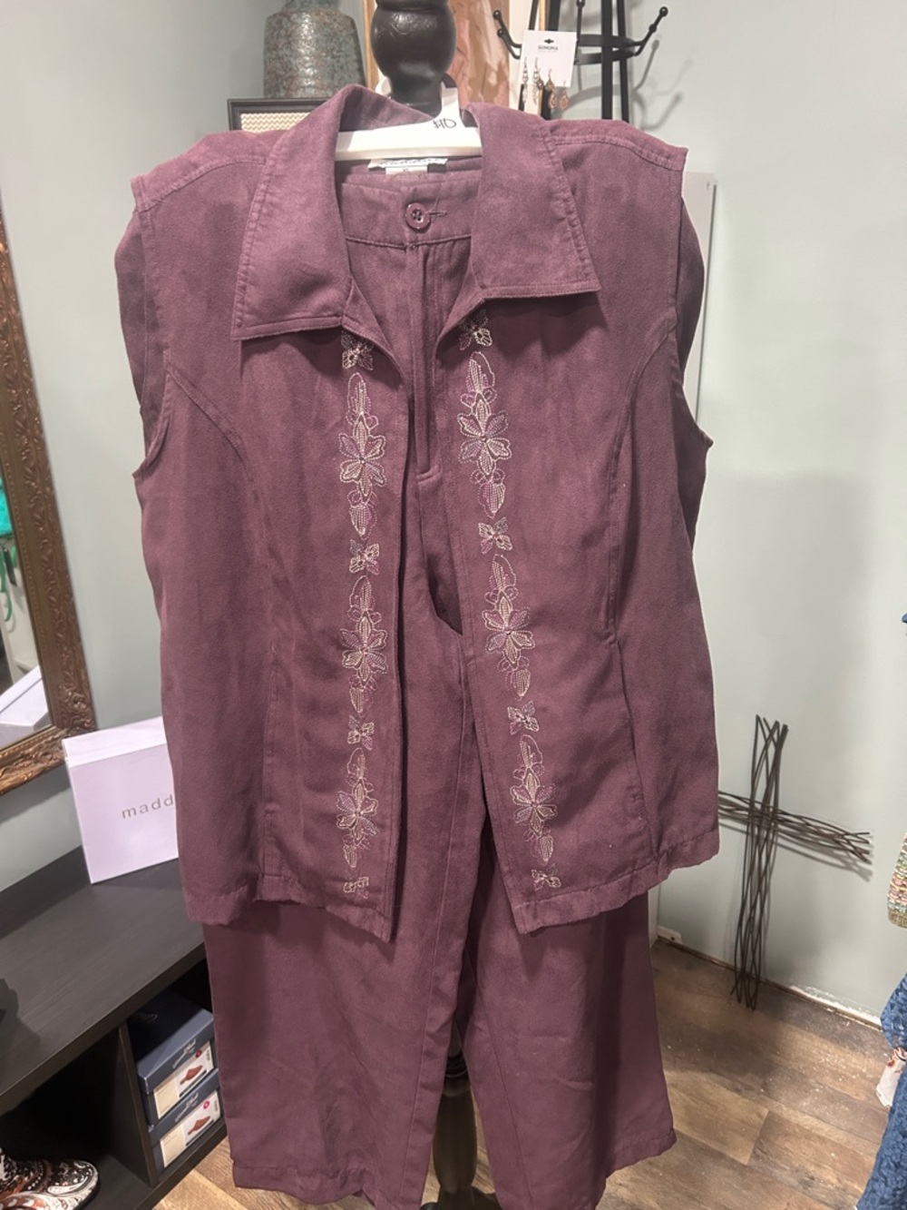 Sleeveless Embroidered Two-Piece Set - Mauve- Suede